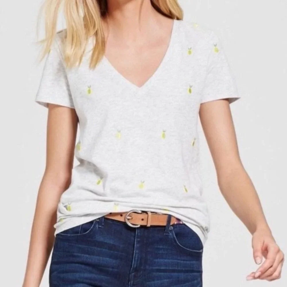 NEW Merona V-Neck with Lemon Accents, Gray - Picture 4 of 4